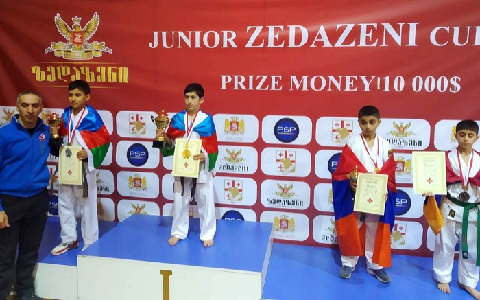 İdmançımız erməniyə qalib gəlib qızıl medal qazandı