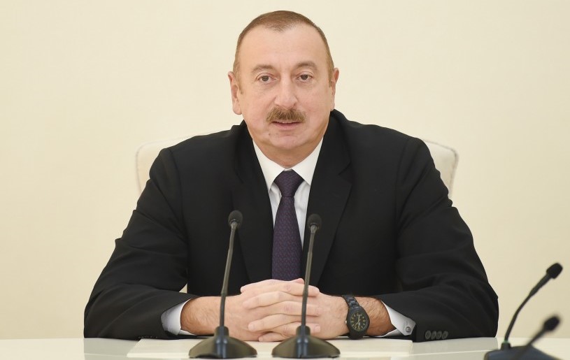 İlham Əliyev: “Bizim dilimizə lüzumsuz xarici kəlmələr lazım deyil”