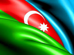 100 yaşlı Azərbaycan bayrağı