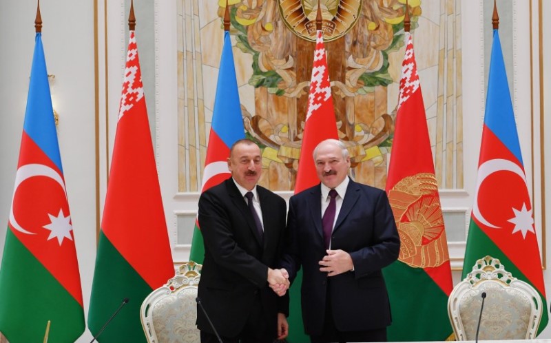 Azərbaycan Belarusdan yeni silahlar alacaq