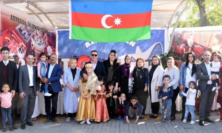 Azərbaycan Pakistanda xeyriyyəçilik bazarında təmsil olundu