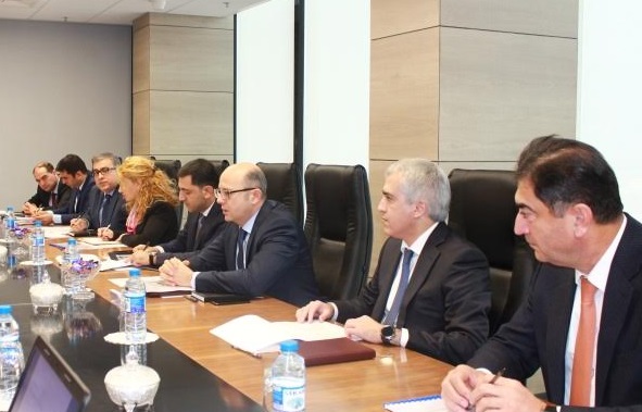 BP ilə Azərbaycanda alternativ enerji imkanları müzakirə edilib