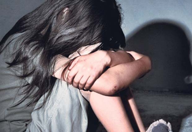 Bakıda 18 yaşlı qız itkin düşüb