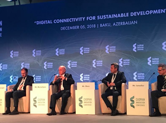 “Genişzolaqlı mobil internetin gələcəyi: 5G və sonrası" 