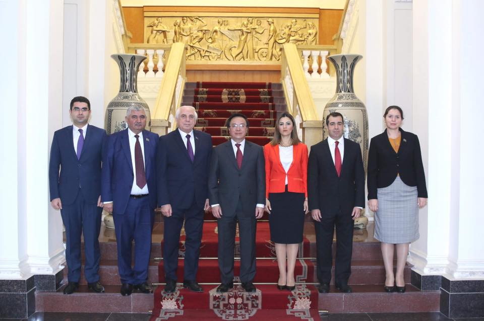 Azərbaycanlı deputatlar Vyetnamda - FOTO   