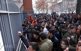 Yerevanda Rusiya səfirliyinin qarşısında aksiya başlayıb