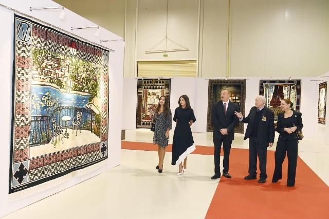 İlham Əliyev və Birinci xanım Tahir Salahovun 90 illik yubiley sərgisində - FOTOLAR