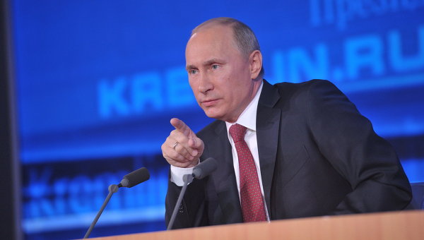 1702 jurnalist Putinin mətbuat konfransına yazıldı