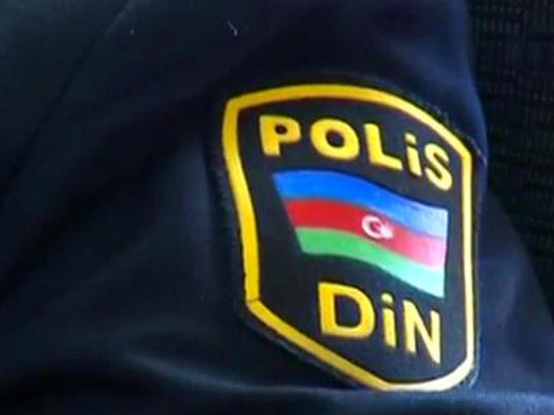 Polislər qaçırılmış avtomobili sahibinə qaytardı