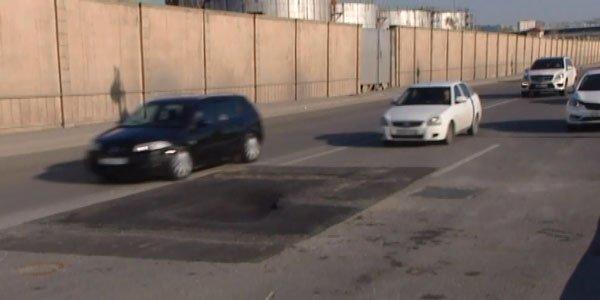 Bakıda yol qəzası televiziya kamerasına düşdü - VİDEO