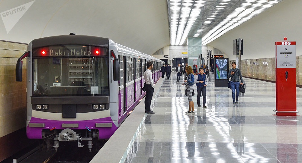 Bu gecə metro saat 2-yə qədər işləyəcək