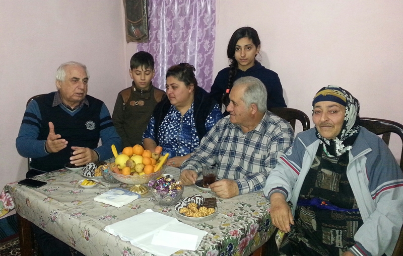 Hadi Rəcəbli şəhid ailəsinə baş çəkdi  