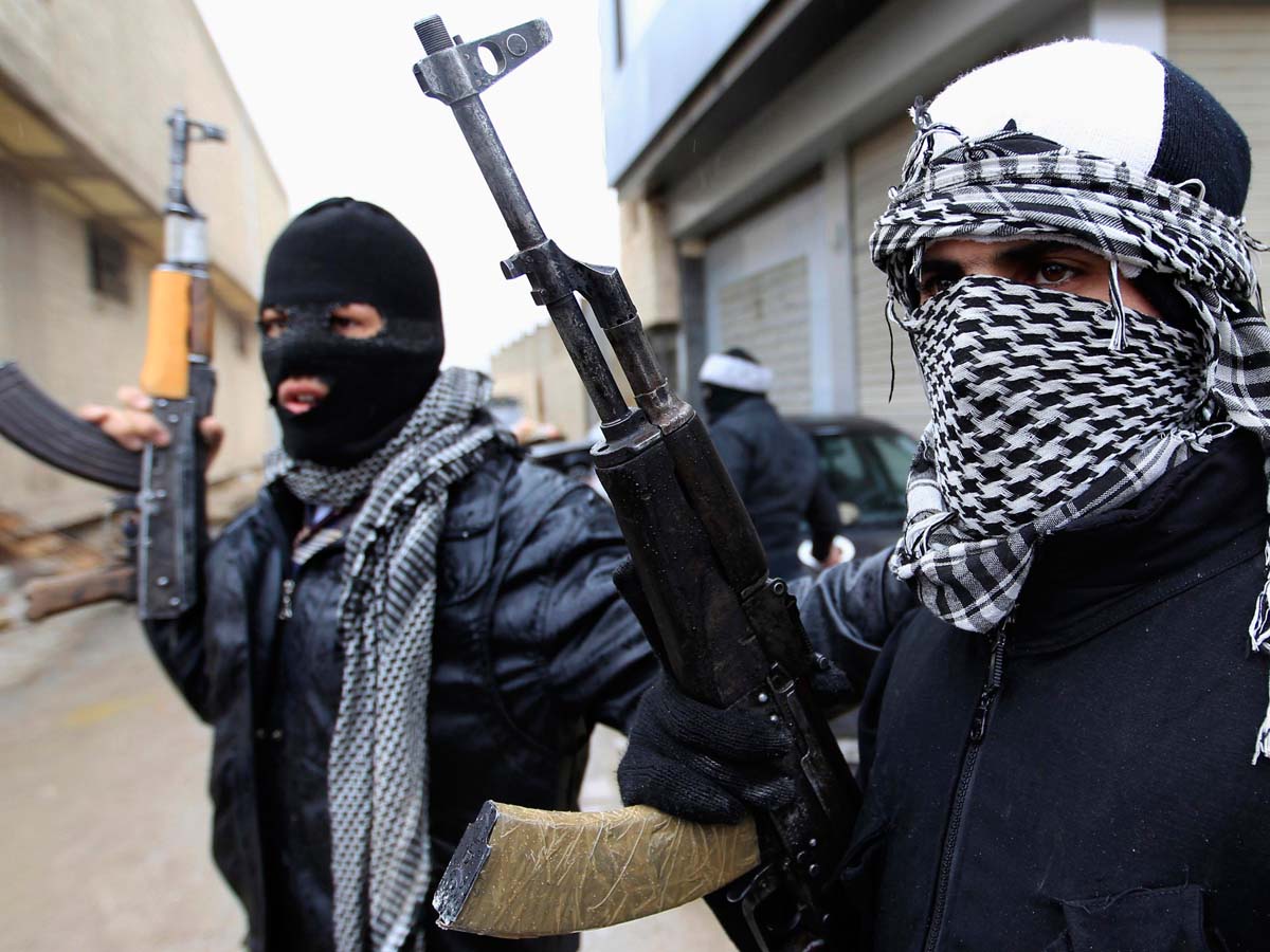 Malidə terrorçular 37 nəfəri öldürdü