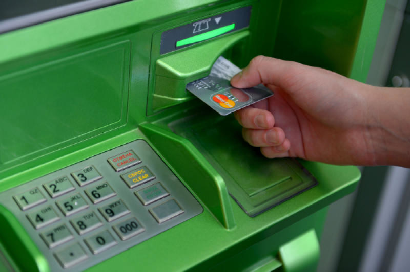 Bakıda bank hesabından 5405 manat oğurlan şəxs tutuldu