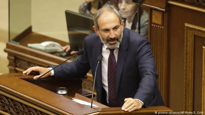 Nikol Paşinyan yenidən baş nazir seçildi