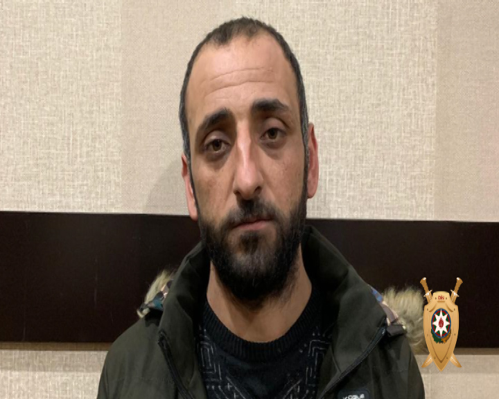 Qadının çantasını oğurladı, yaxalandı   