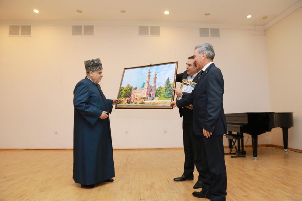 Azərbaycan Prezidentinin yardımı ilə Vladiqafqazda məscid bərpa olundu