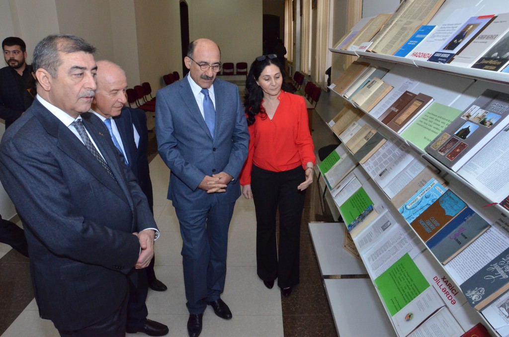 Şair Səməd Mənsurun 140 illiyi qeyd olundu