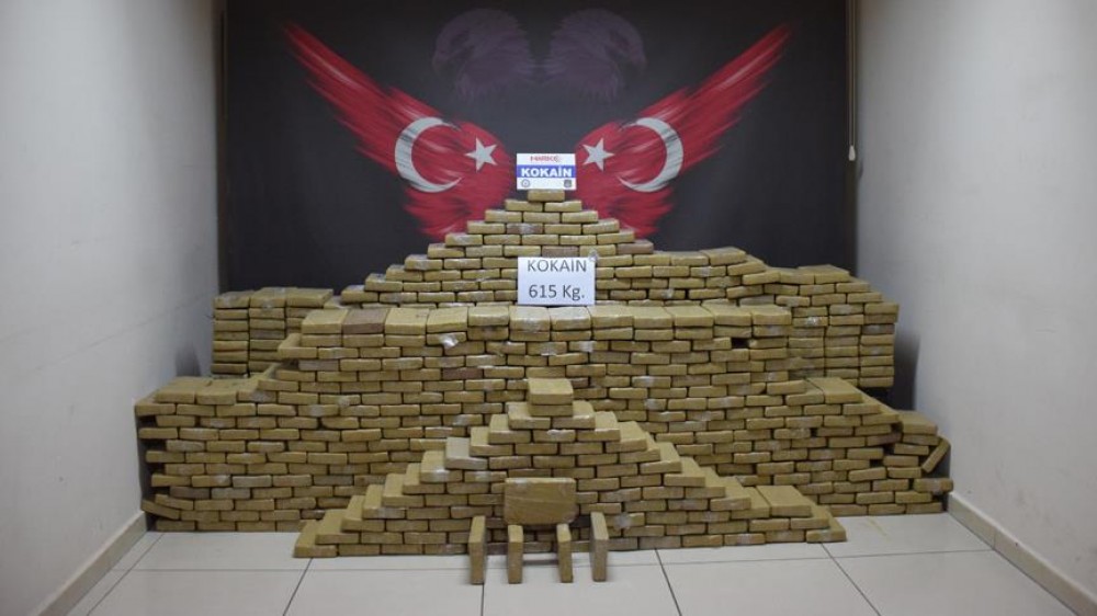 T&uuml;rkiyədə 615 kiloqram kokain tutuldu
