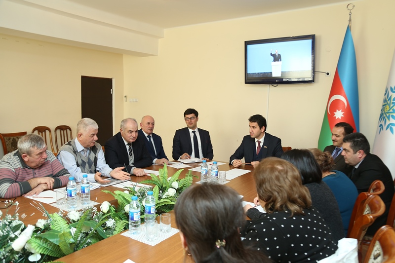 Naqif Həmzəyev partiya fəallarını Gəncəyə topladı