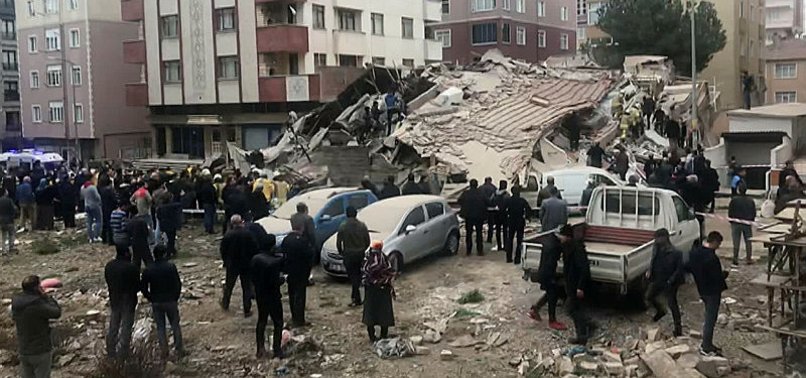 İstanbulda  dağıntılar altından daha üç nəfərin cəsədi çıxarıldı