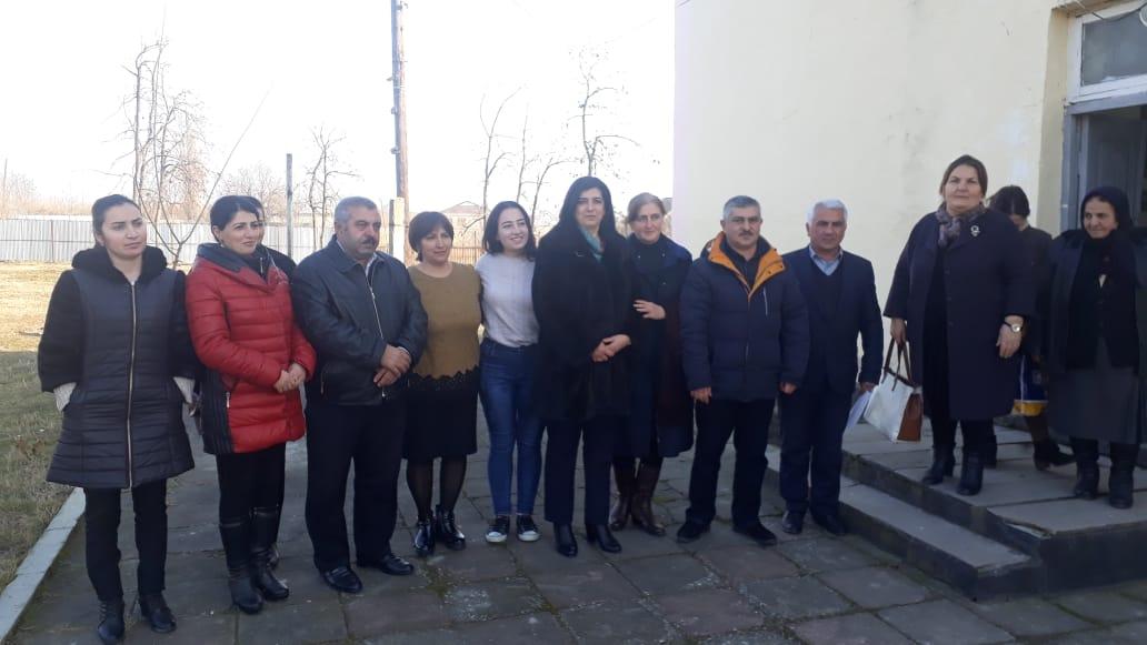 Kamilə Əliyeva seçicilərini qəbul edib - FOTOLAR