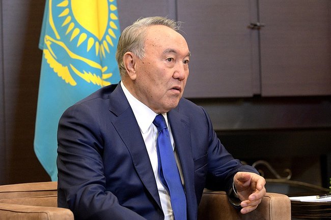 Nazarbayev bədənlərini satan qadınlara səsləndi: “Ayıbdır!”   