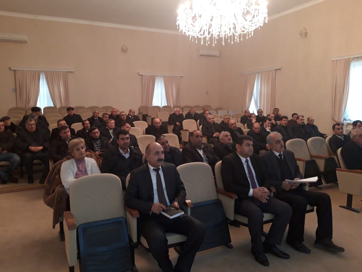 Nohur balıq&ccedil;ılığı təsərr&uuml;fatlarının sahibləri ilə g&ouml;r&uuml;şlər&nbsp;davam edir