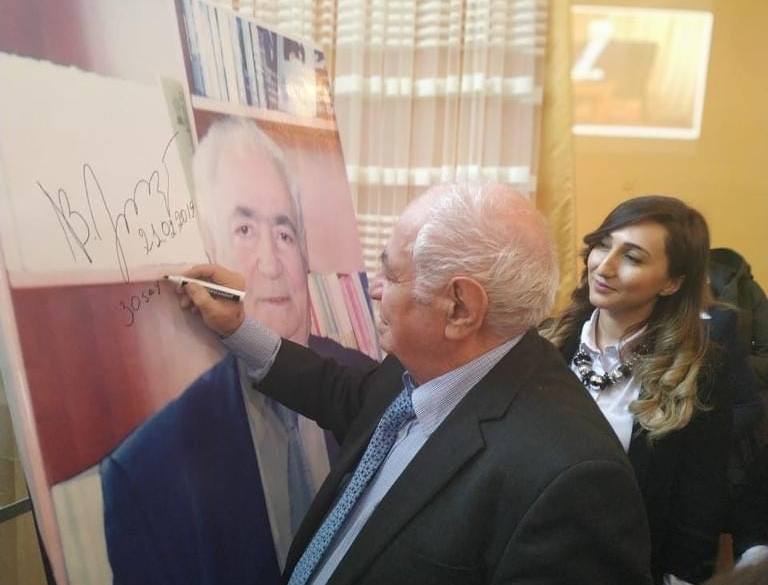 Binəqədidə Vahid Əzizlə görüş keçirildi