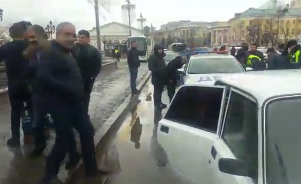 Moskvada Xocalı aksiyası ke&ccedil;irən azərbaycanlılar saxlanıldı