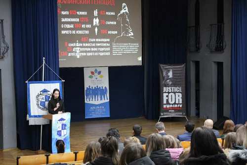 &ldquo;Cəhənnəmi g&ouml;rm&uuml;ş pilot&rdquo; filmi ukraynalı tələbələrə n&uuml;mayiş etdirilib &ndash; FOTOLAR