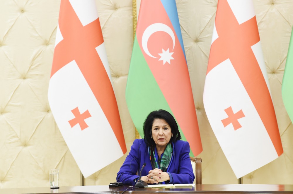 Salome Zurabişvili İlham Əliyevi Batumi konfransına dəvət etdi