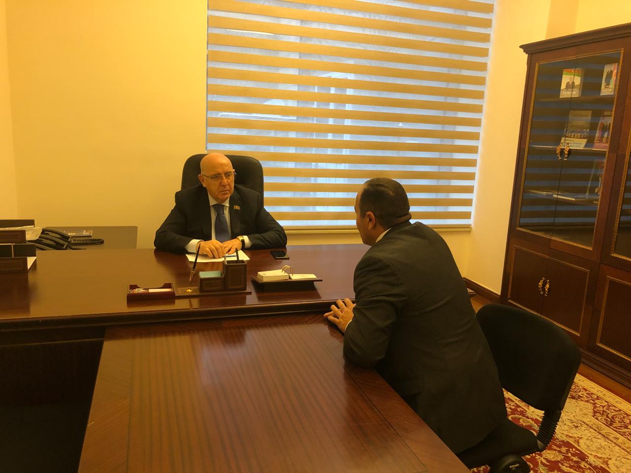 Komitə sədri Parlamentdə vətəndaşları qəbul etdi 