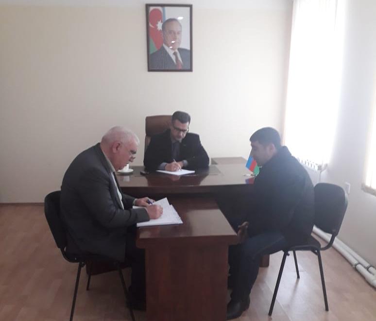 Deputat se&ccedil;iciləri qəbul etdi