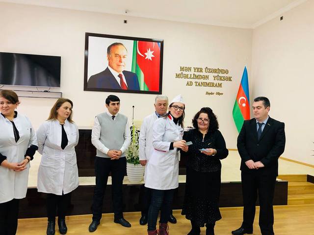 YAP-a yeni qoşulan gənclərə üzvlük vəsiqələri verilib