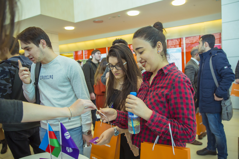 Azercell daha bir karyera sərgisində iştirak etdi