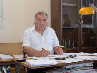 Ermənistanda meriya işçisi rüşvət üstündə saxlanıldı