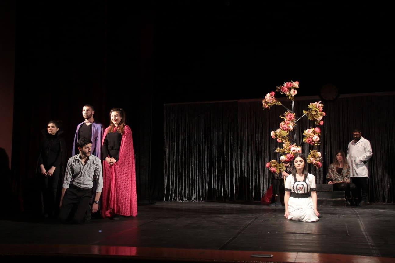 &ldquo;Unutmağa kimsə yox&rdquo; festivalda n&uuml;mayiş olundu