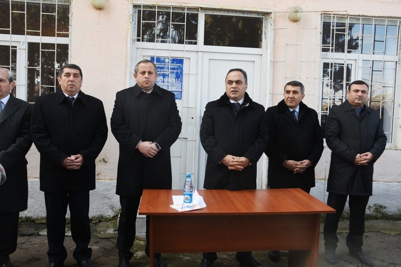 İcra başçısı Həsənsu kənd sakinləri ilə görüşdü