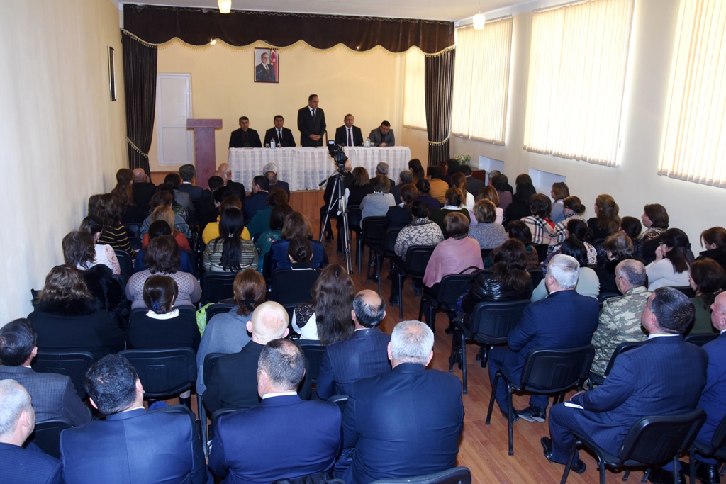 Ağstafada təhsil işçiləri ilə növbəti səyyar görüş keçirildi