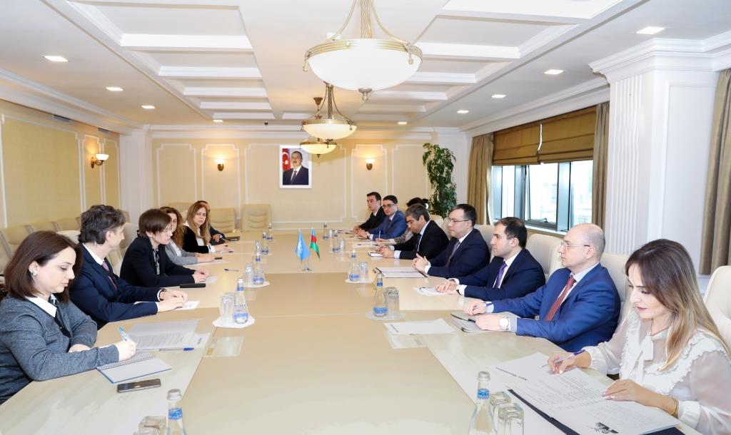Nazir BMT nümayəndələri ilə müzakirə apardı