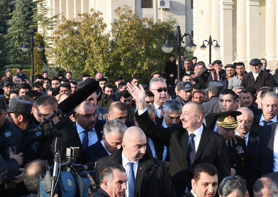 Cəmiyyəti barış, dostluq, anlaşma ovqatına k&ouml;kləyən ƏFV&nbsp;&nbsp;