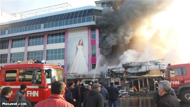 Bakıdakı “Diqlas” Ticarət Mərkəzi yanır - FHN-in iki helikopteri havaya qalxdı - VİDEO - YENİLƏNİB