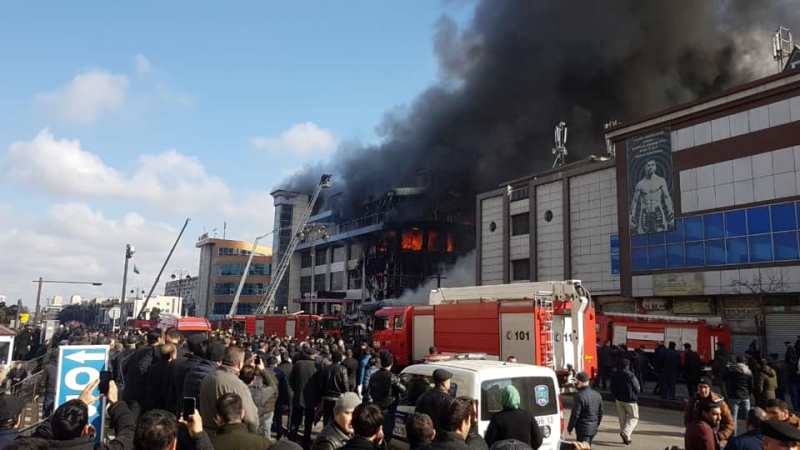 &ldquo;Diqlas&rdquo;dakı yanğına g&ouml;rə Qara Qarayev prospektində hərəkət dayandırıldı  &nbsp;