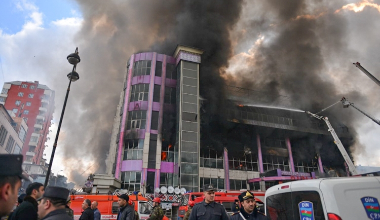 Səhiyyə Nazirliyi yanğınla bağlı məlumat yaydı