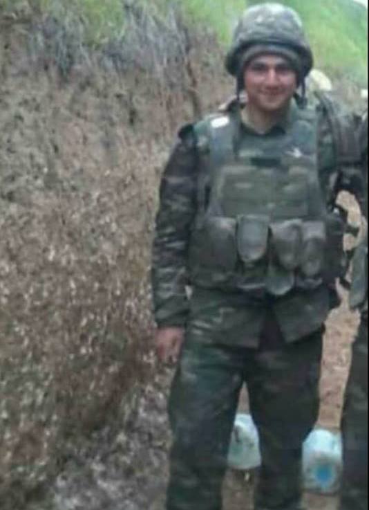 Şəhid hərbçimizin anasına göndərdiyi son FOTO