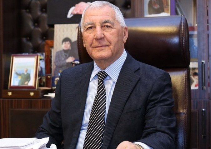 Prezident 80 yaşlı icra başçısı ilə bağlı sərəncam imzaladı   