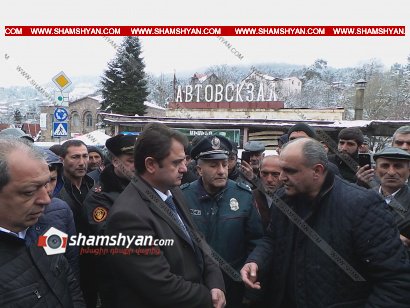 Ermənistanda növbəti aksiya, sakinlər yolları bağladı