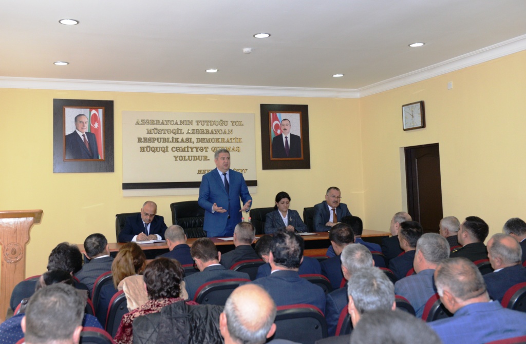 İcra başçısı idarə və təşkilat rəhbərlərinə tapşırıq verdi 