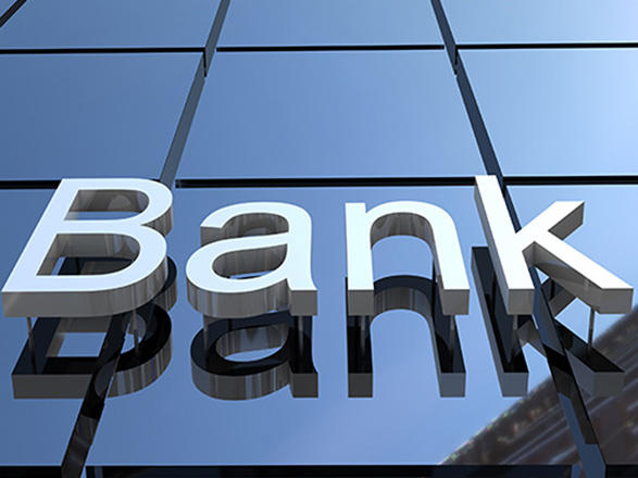 Banklar gəlirlərini diversifikasiya edirlər - İqtisad&ccedil;ı